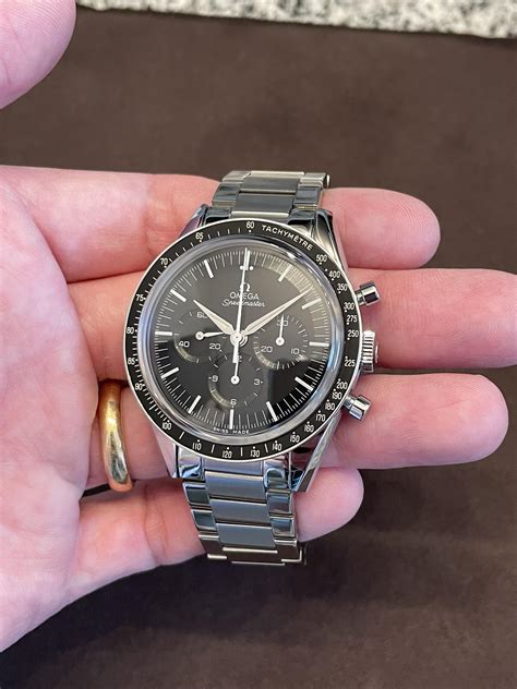 omega speedmaster fond blanc|speedmaster first omega in space.